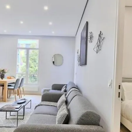 Bellissimi Appartamenti A Torino #303 Apartment *